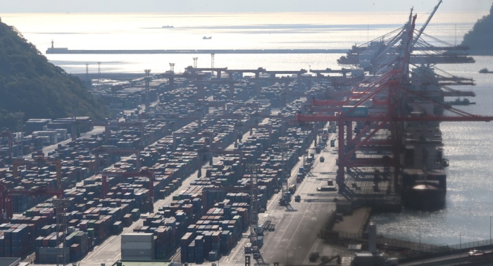 Container terminals at the Port of Busan, South Korea (File photo by Yonhap)