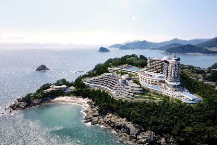 Nationwide, Sono Hospitality Group operates 18 hotels with a total of 11,000 rooms