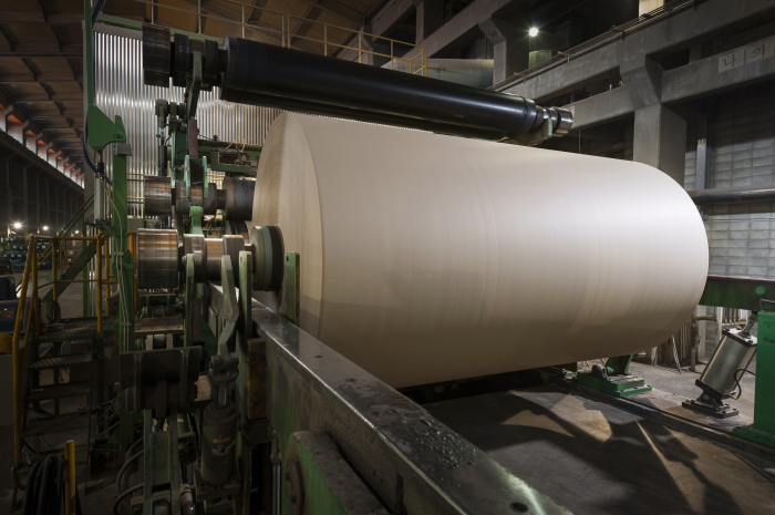 A　roll　of　corrugated　sheet