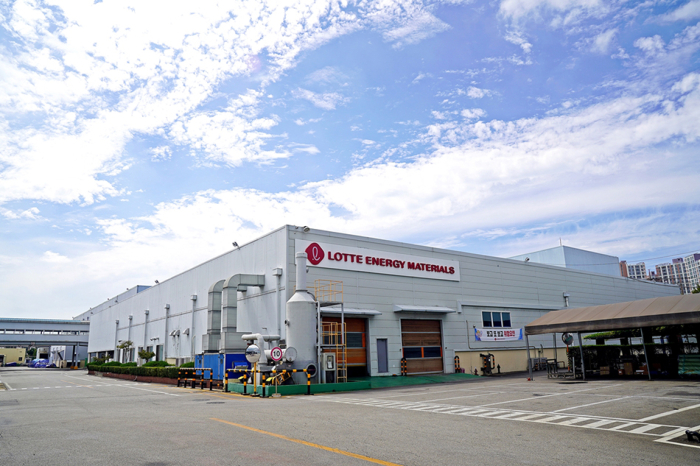 Lotte　Energy　Materials'　copper　foil　plant　in　Iksan,　North　Jeolla　province