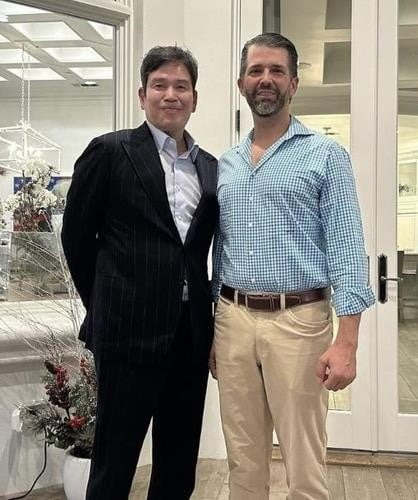 Shinsegae Group Chairman Chung Yong-jin (left) and Donald Trump Jr. (Captured from Chung's Instagram account)