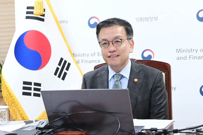 South Korea's acting President Choi Sang-mok in a video conference with global credit rating agencies on Jan. 9, 2024 (Courtesy of News1 Korea)
