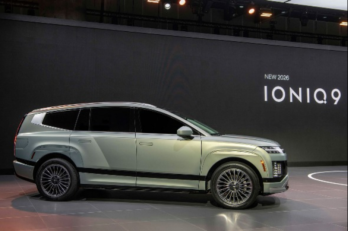 IONIQ　9　(Courtesy　by　Hyundai　Motor) 