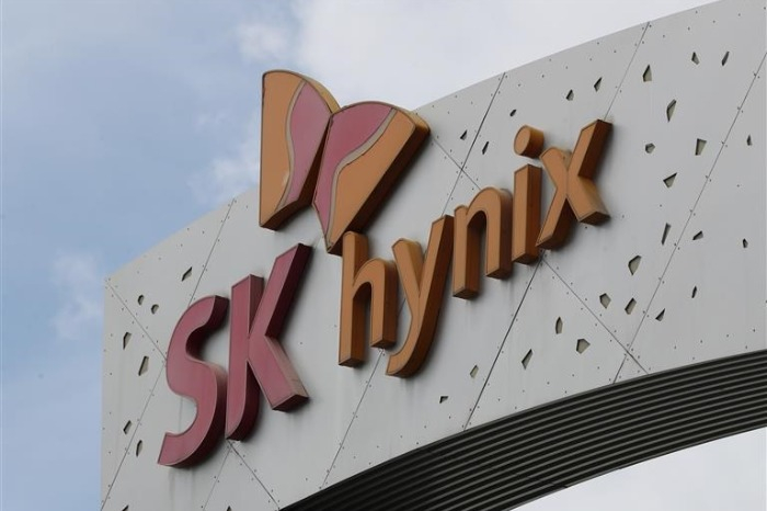 SK　Hynix　is　the　second　largest　stock　on　the　Kospi　in　terms　of　market　capitalization