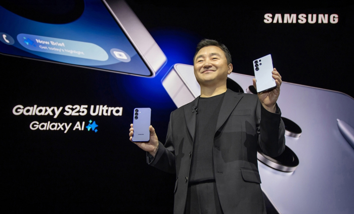 TM Roh, head of Samsung Electronics Mobile Experience Business Division, at Galaxy Unpacked 2025