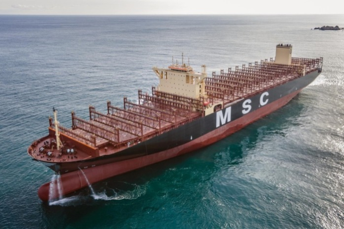 HD KSOE wins .6 bn order for 12 container ships
