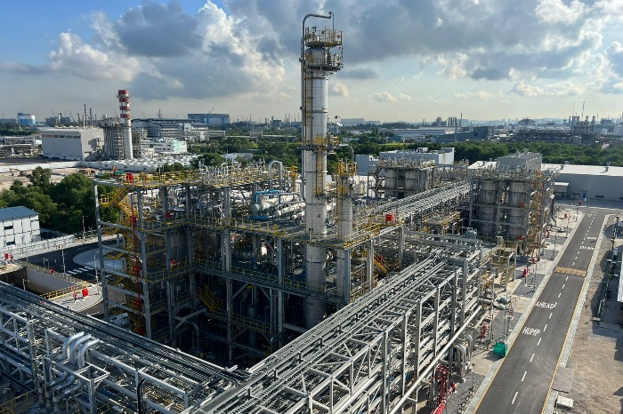 Medical latex plant in Singapore built by DL E&C (Courtesy of DL)