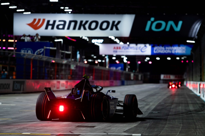 Hankook　Tire　is　the　official　sponsor　of　the　Formula　E　Season　10