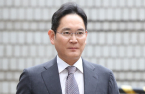 Samsung in 'do or die' situation'; Lee sounds crisis alarm