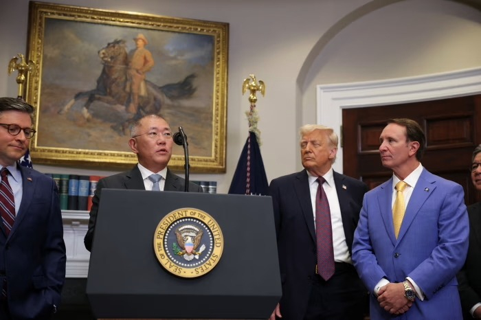 Hyundai Motor Group Executive Chair Euisun Chung delivers remarks in the Roosevelt Room at the White House, in Washington, D.C. (Photo: carlos barria/Reuters)