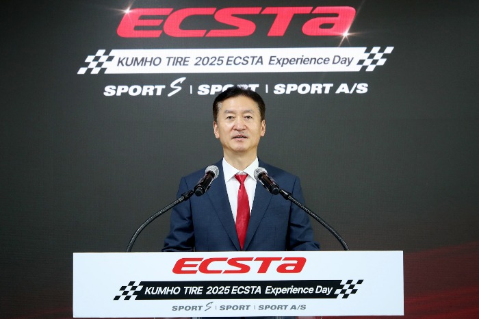 Kumho Tire CEO Jung Il-taik at the Ecsta Sport tire launch event on April 14, 2025 (Courtesy of Kumho Tire)