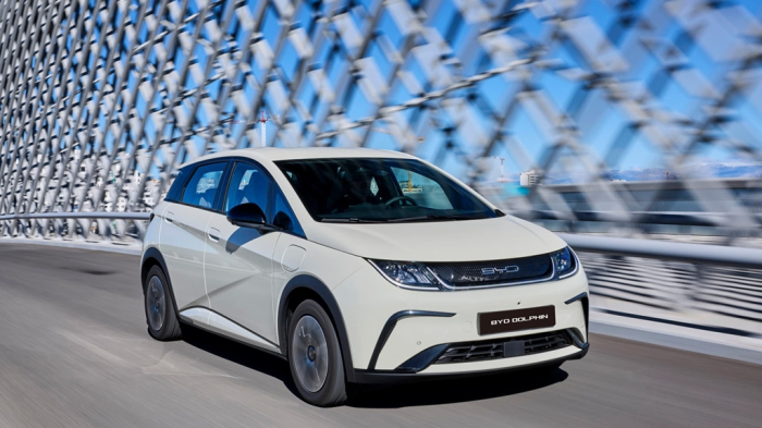 BYD's hatchback electric SUV Dolphine