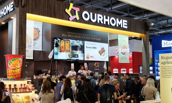 Ourhome showcases Korean food at SIAL Paris 2024, an international food exhibition, held Oct. 19-23, 2024 (Courtesy of News1)