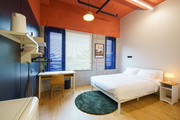 A room inside Creator Town Seogyo (Courtesy of Local Stitch)