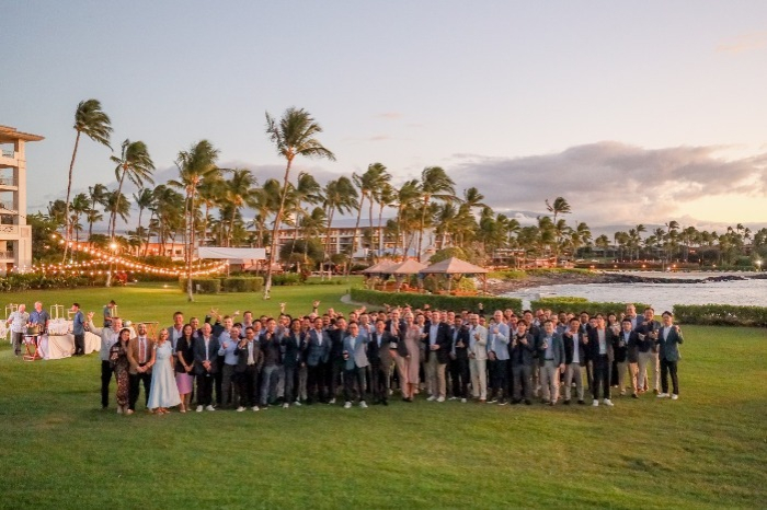 Mirae Asset employees pose for a photo with Chairman Park Hyeon-joo (center in first row) at Mirae Asset Global Investments' ETF Rally 2025 held at the Fairmont Hotel in Hawaii in February (Courtesy of Mirae Asset)