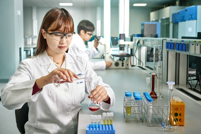 Samsung Biologics researchers
