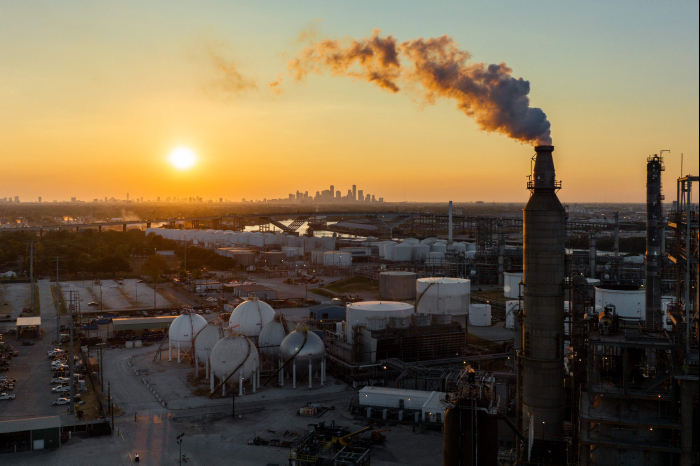 The　Valero　Houston　refinery　in　Houston,　Texas　(Getty　Images　via　AFP).jp