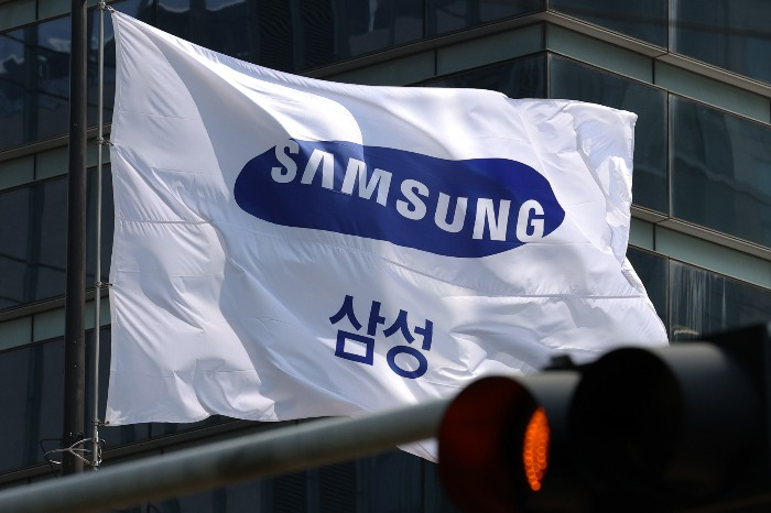 Samsung flag (Courtesy of Yonhap) 