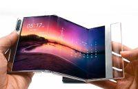 Samsung to unveil 1st triple-folding smartphone by year’s end to rival Huawei’s Mate X2 Tri-Fold