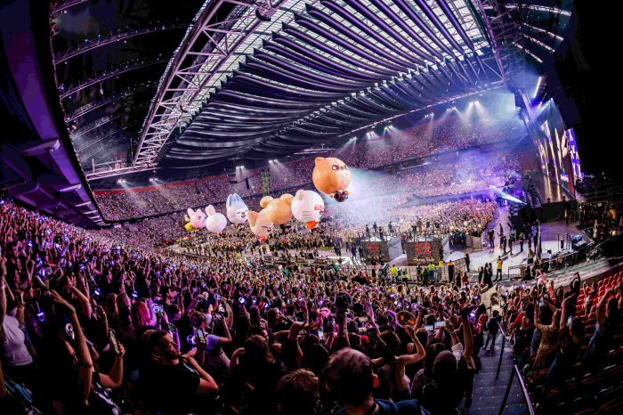 On July 11, Stray Kids took the stage at Johan Cruijff ArenA, Amsterdam (Courtesy of JYP Entertainment)