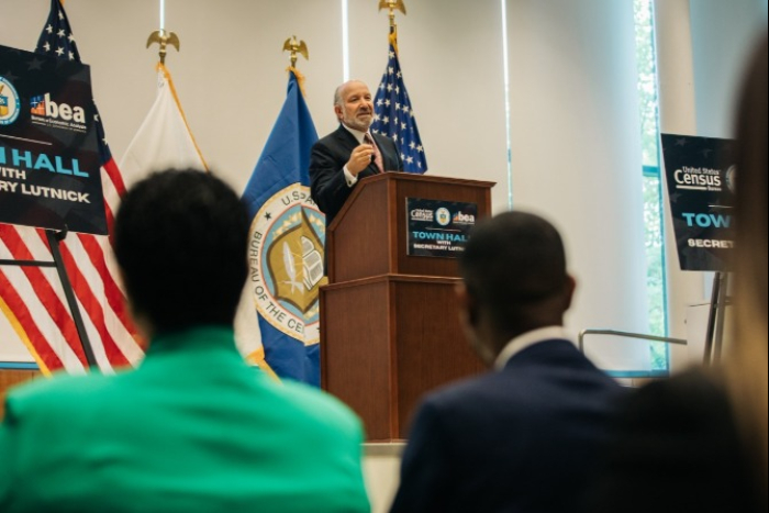 US Commerce Secretary Howard Lutnick speaks at the US Census Bureau (Screenshot from the US Department of Commerce’s official X account)