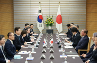 S.Korea’s Lee heads to high-stakes summit with Trump after closing ranks with Ishiba