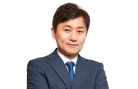 Ex-Koramco CEO circles Mastern Investment as management crisis deepens