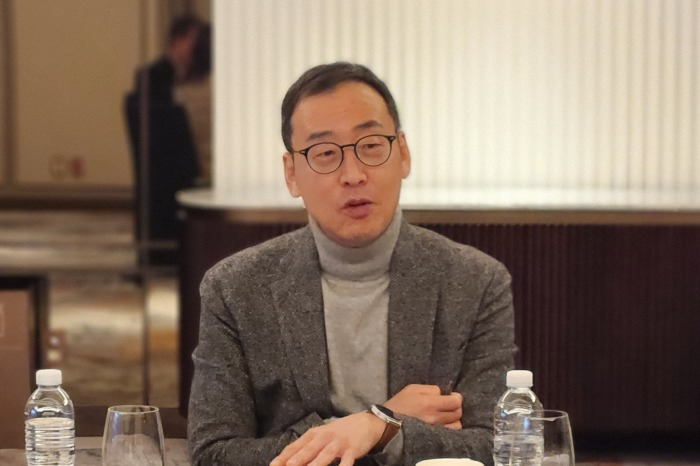 Lee Young-min, professor at Seoul National University College of Business Administration