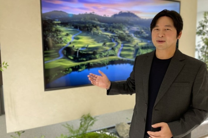 Dawon CEO Kim Dae-joong presents The Vista Country Club project