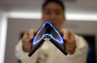 Smaller, but high-priced OLEDs, LG Display’s new growth engine